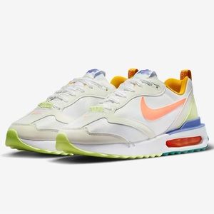 Nike air max dawn women’s size 9 BRAND NEW, never worn